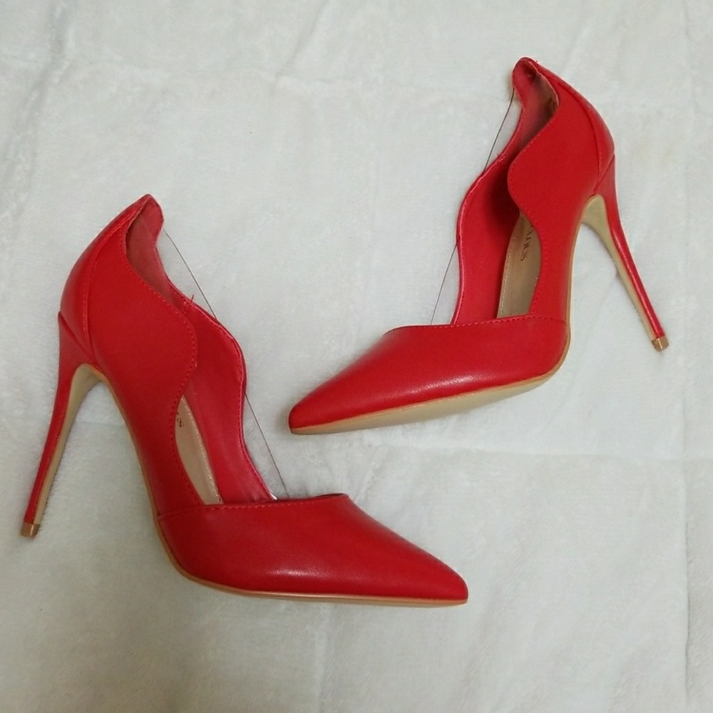Red heels new size 5.5